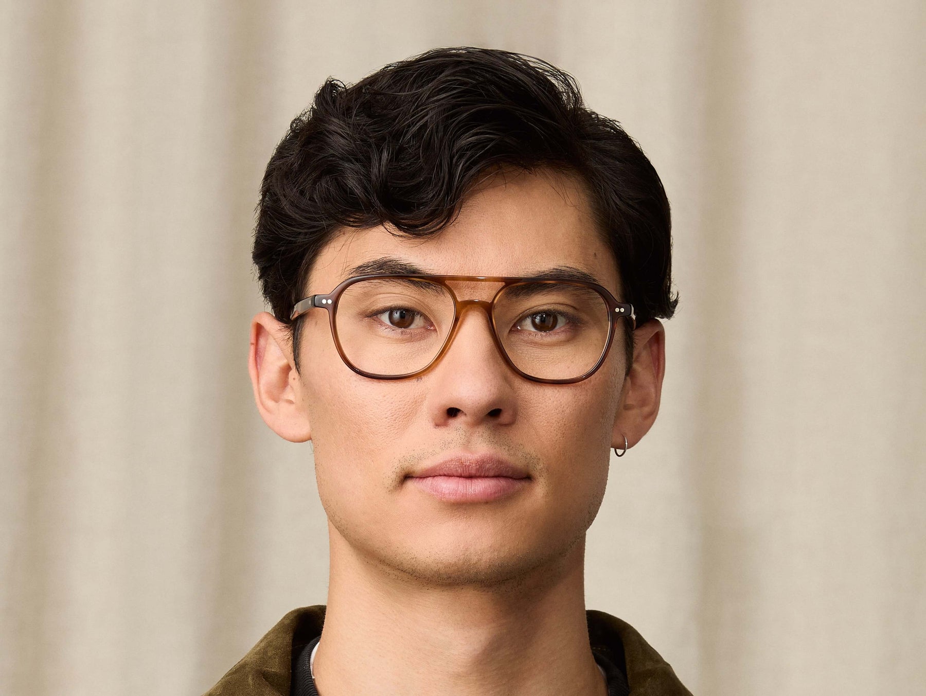 Model is wearing The BJORN in size 55 in Tobacco Model is wearing The BJORN in size 55 in Tobacco