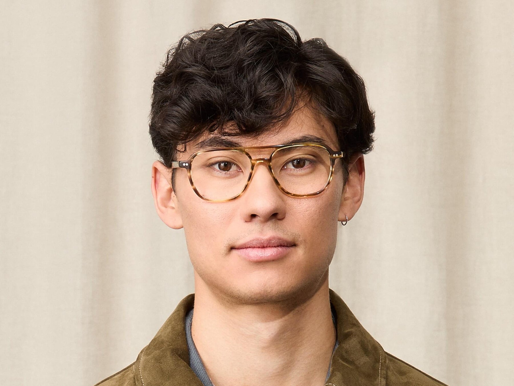 Model is wearing The BJORN in size 55 in Bamboo Model is wearing The BJORN in size 55 in Bamboo