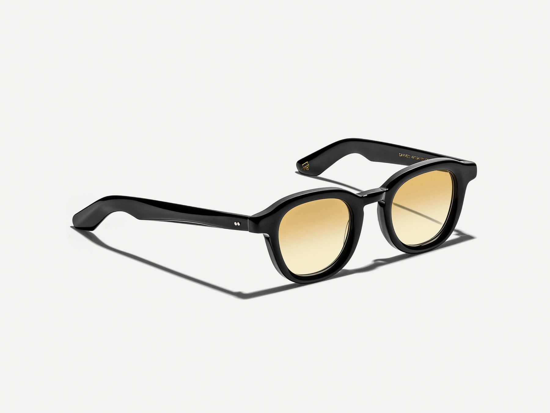 The DAHVEN Black with Chestnut Fade Tinted Lenses The DAHVEN Black with Chestnut Fade Tinted Lenses