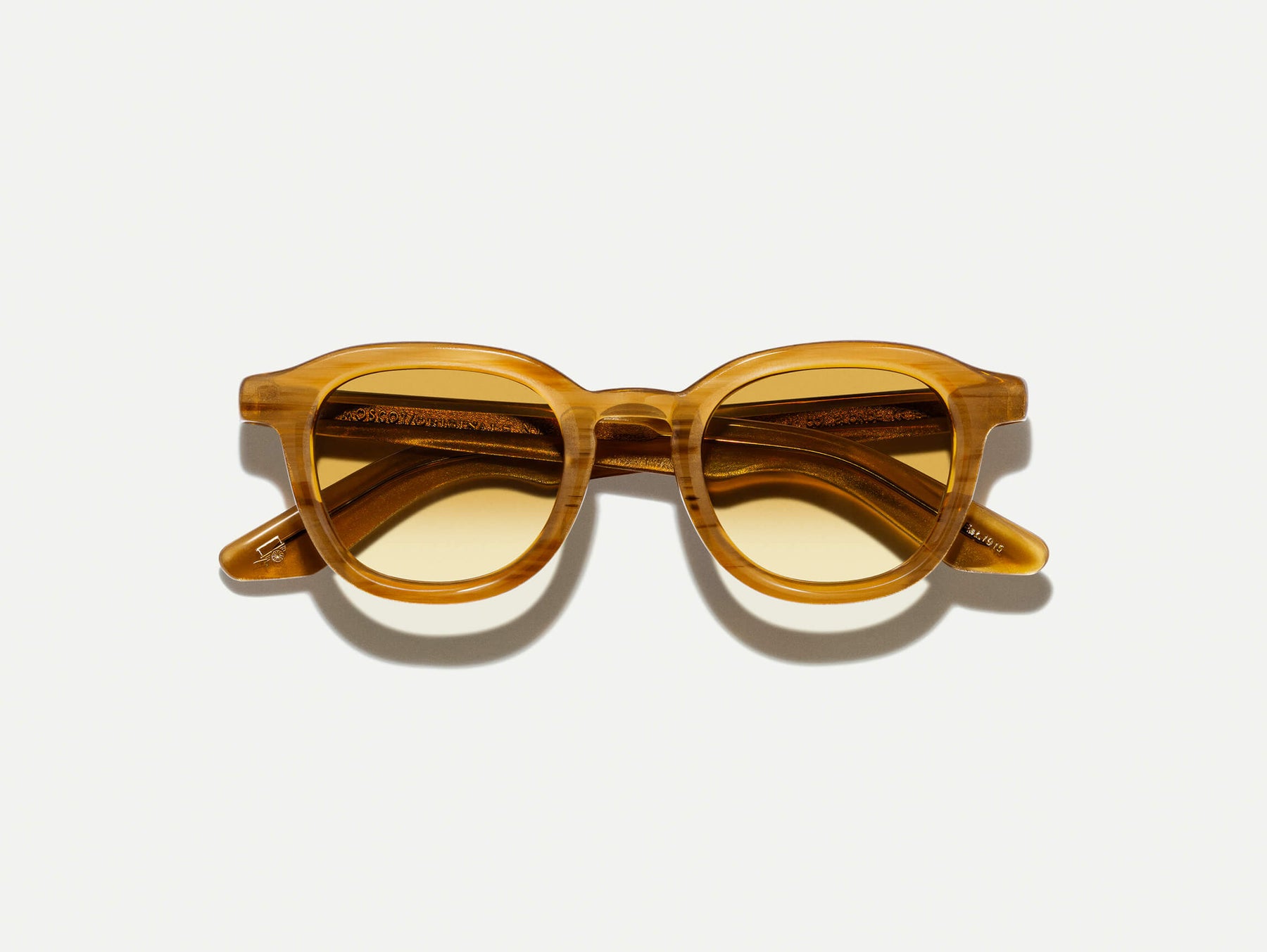 The DAHVEN in Blonde with Chestnut Fade Tinted Lenses The DAHVEN in Blonde with Chestnut Fade Tinted Lenses