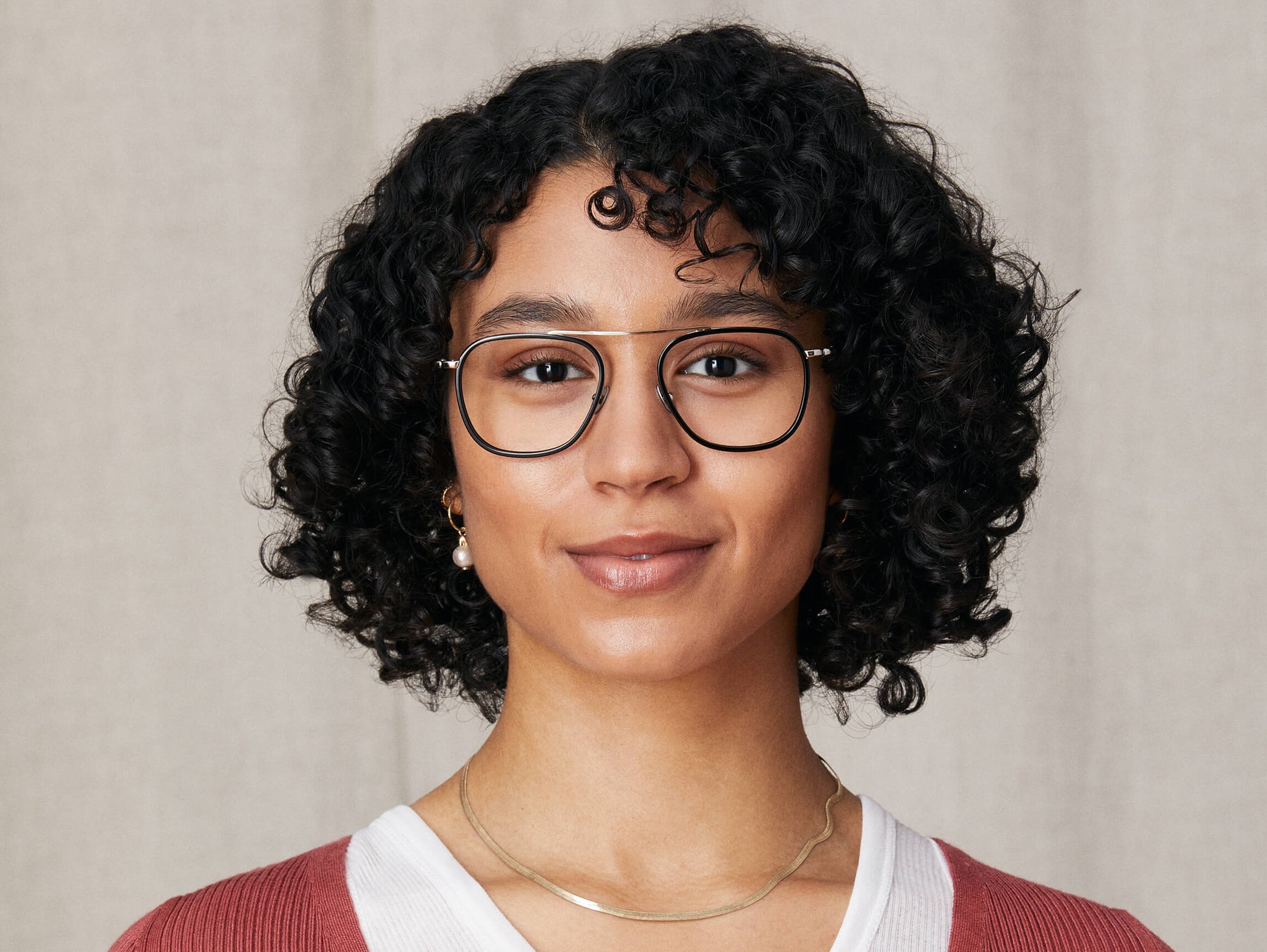 Model is wearing The FANAGLE in size 53 in Black/Silver Model is wearing The FANAGLE in size 53 in Black/Silver