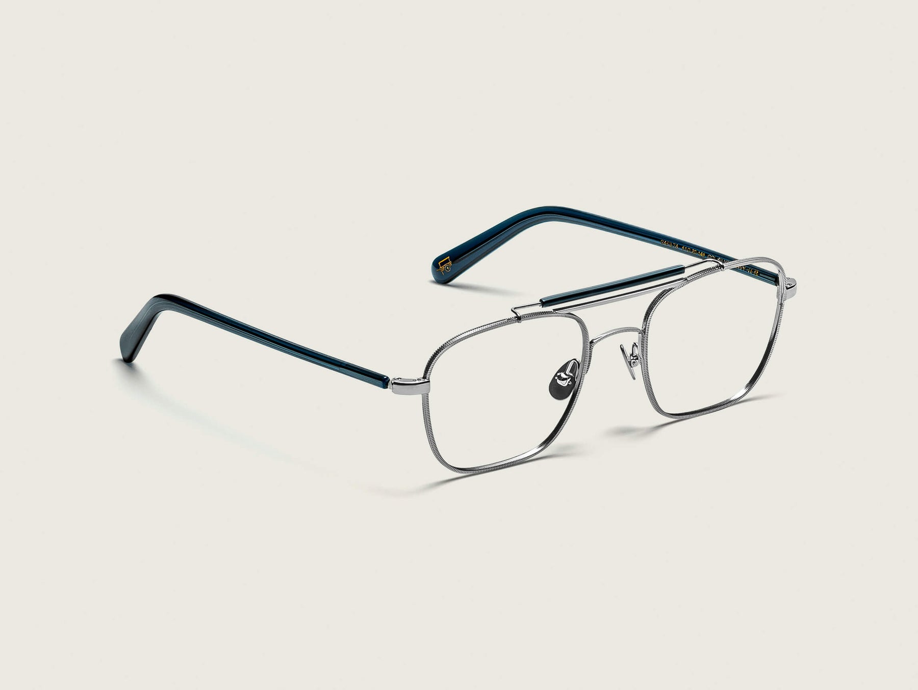 The GAFILTA in Silver/Navy The GAFILTA in Silver/Navy