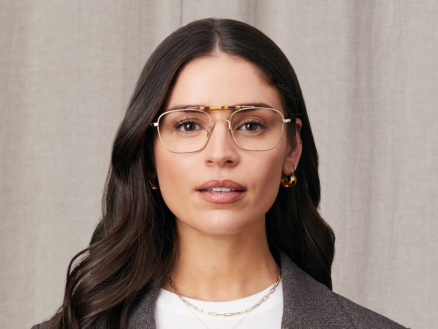 Model is wearing The GAFILTA in size 54 in Gold/Tortoise Model is wearing The GAFILTA in size 54 in Gold/Tortoise