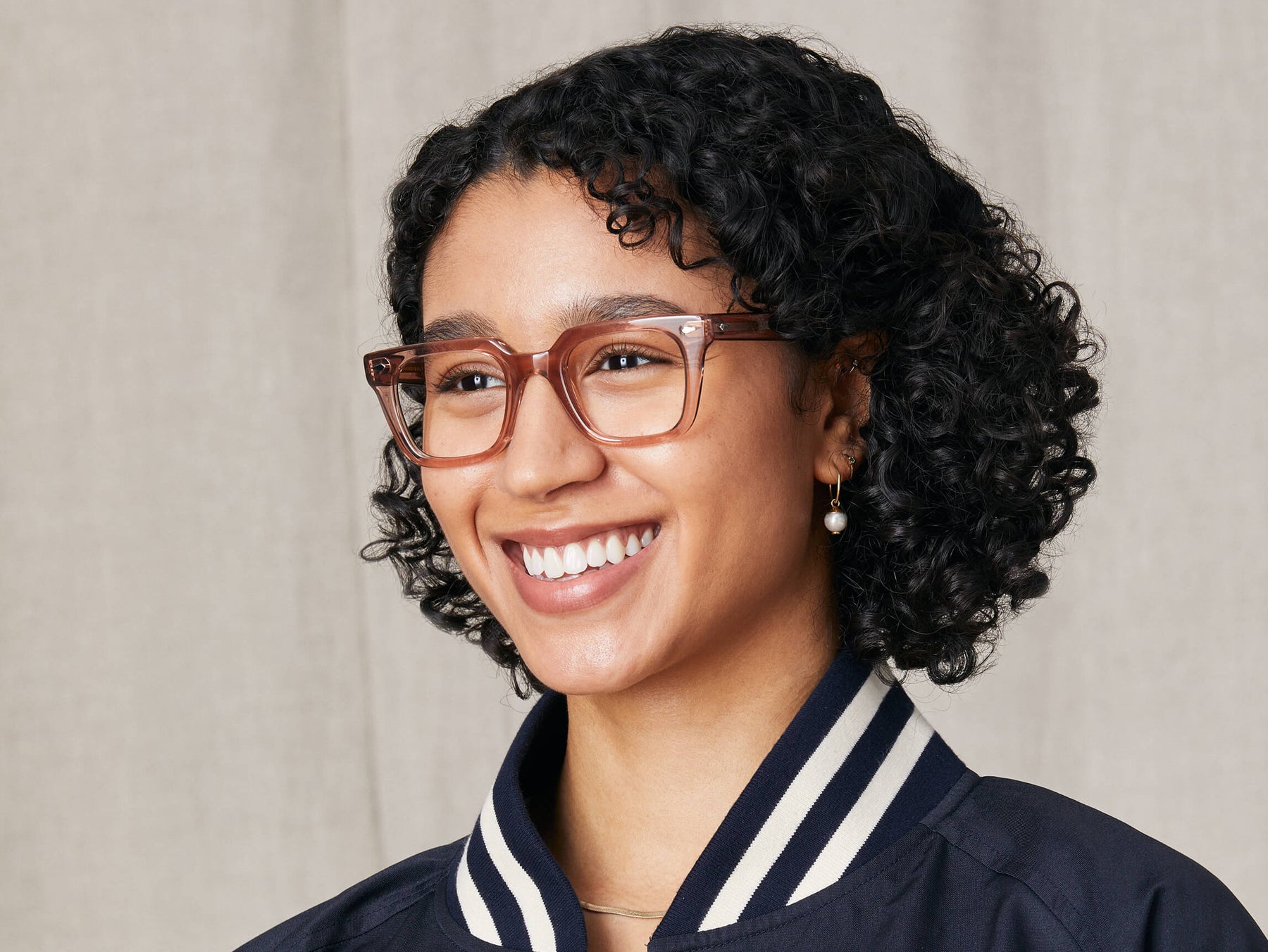 Model is wearing The GROBER in size 48 in Vintage Rose Model is wearing The GROBER in size 48 in Vintage Rose