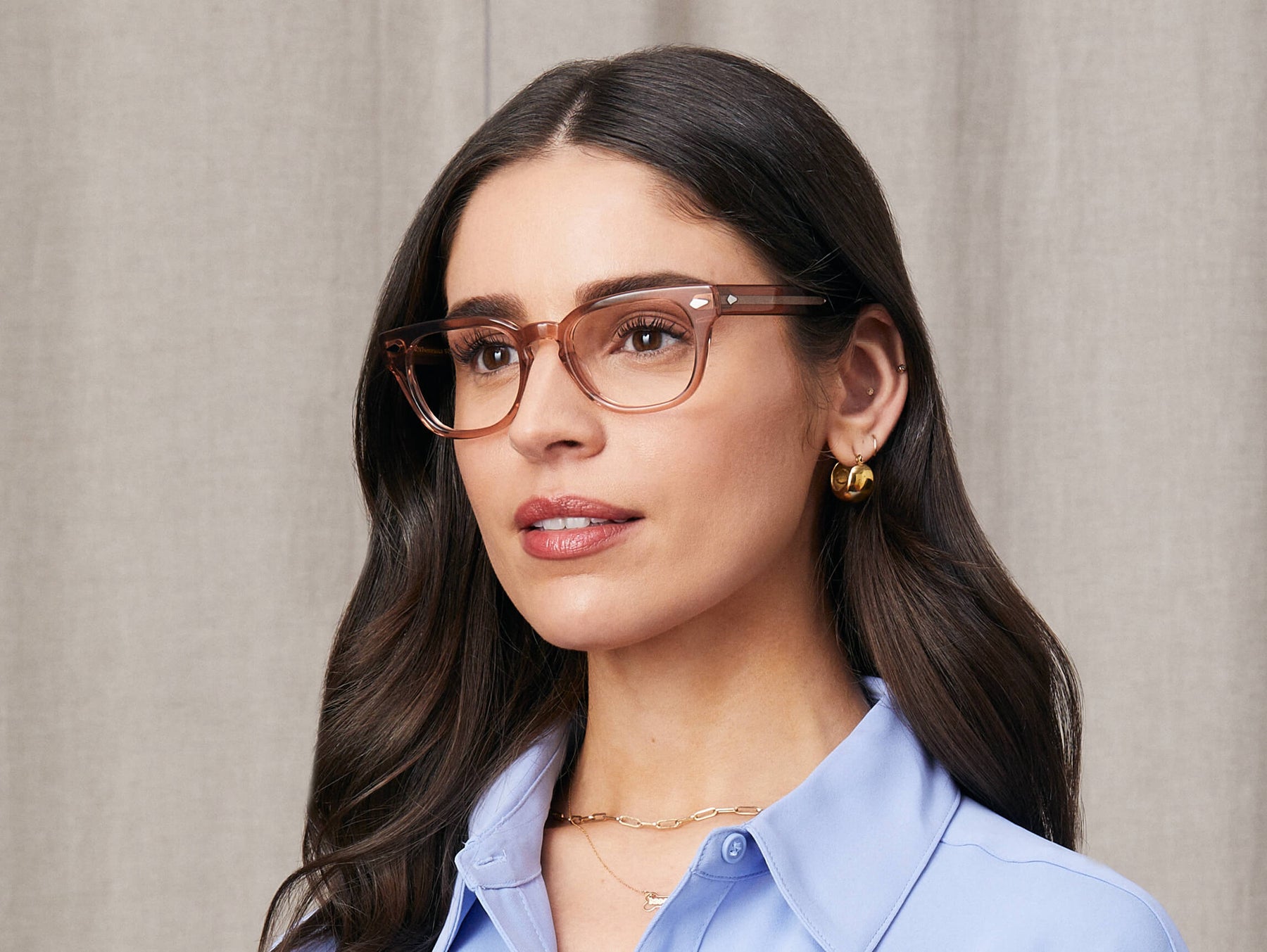 Model is wearing The HAZEN in size 50 in Vintage Rose Model is wearing The HAZEN in size 50 in Vintage Rose