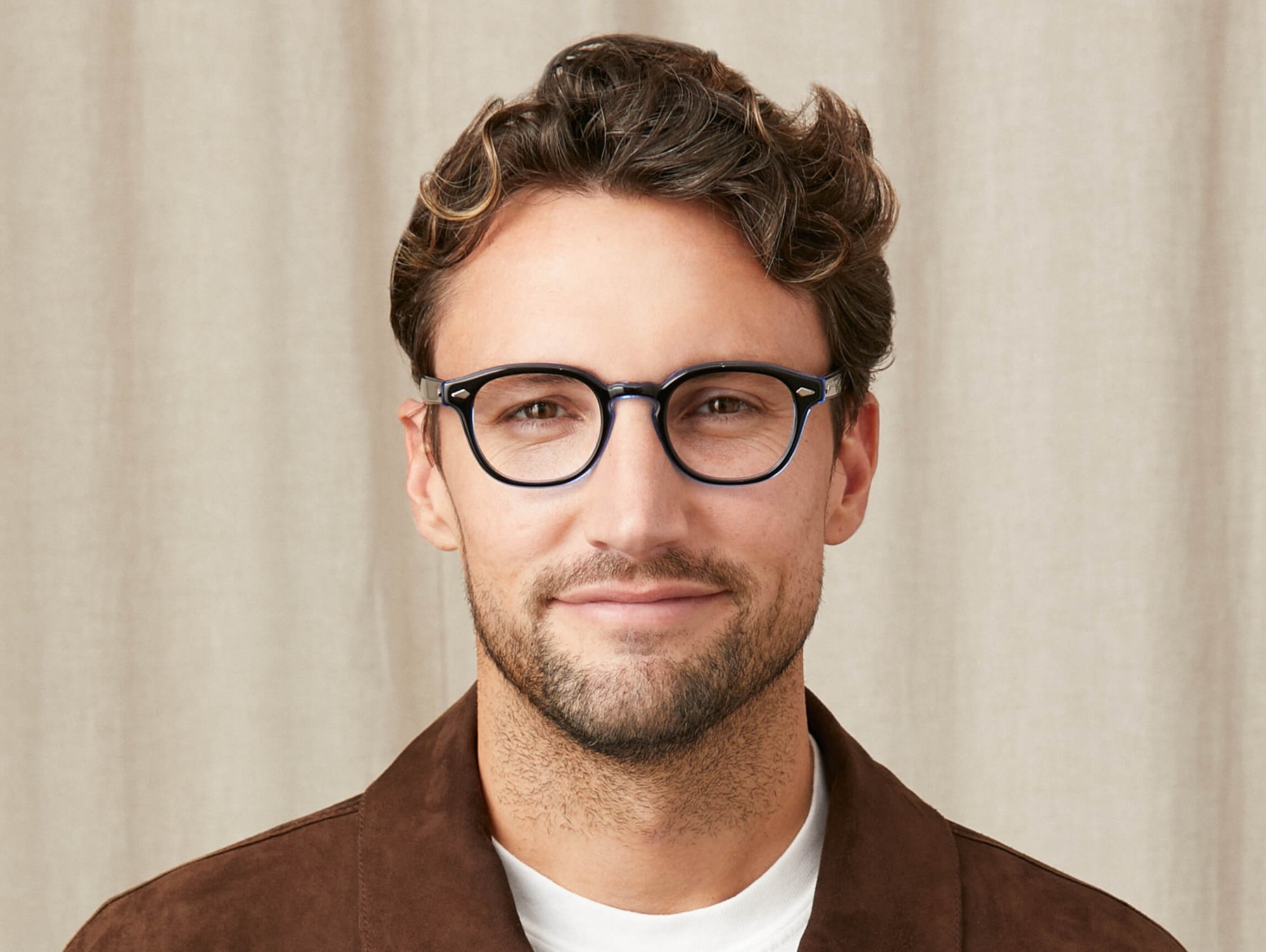 Model is wearing The LEMTOSH 110 in size 49 in 110 Blue Model is wearing The LEMTOSH 110 in size 49 in 110 Blue