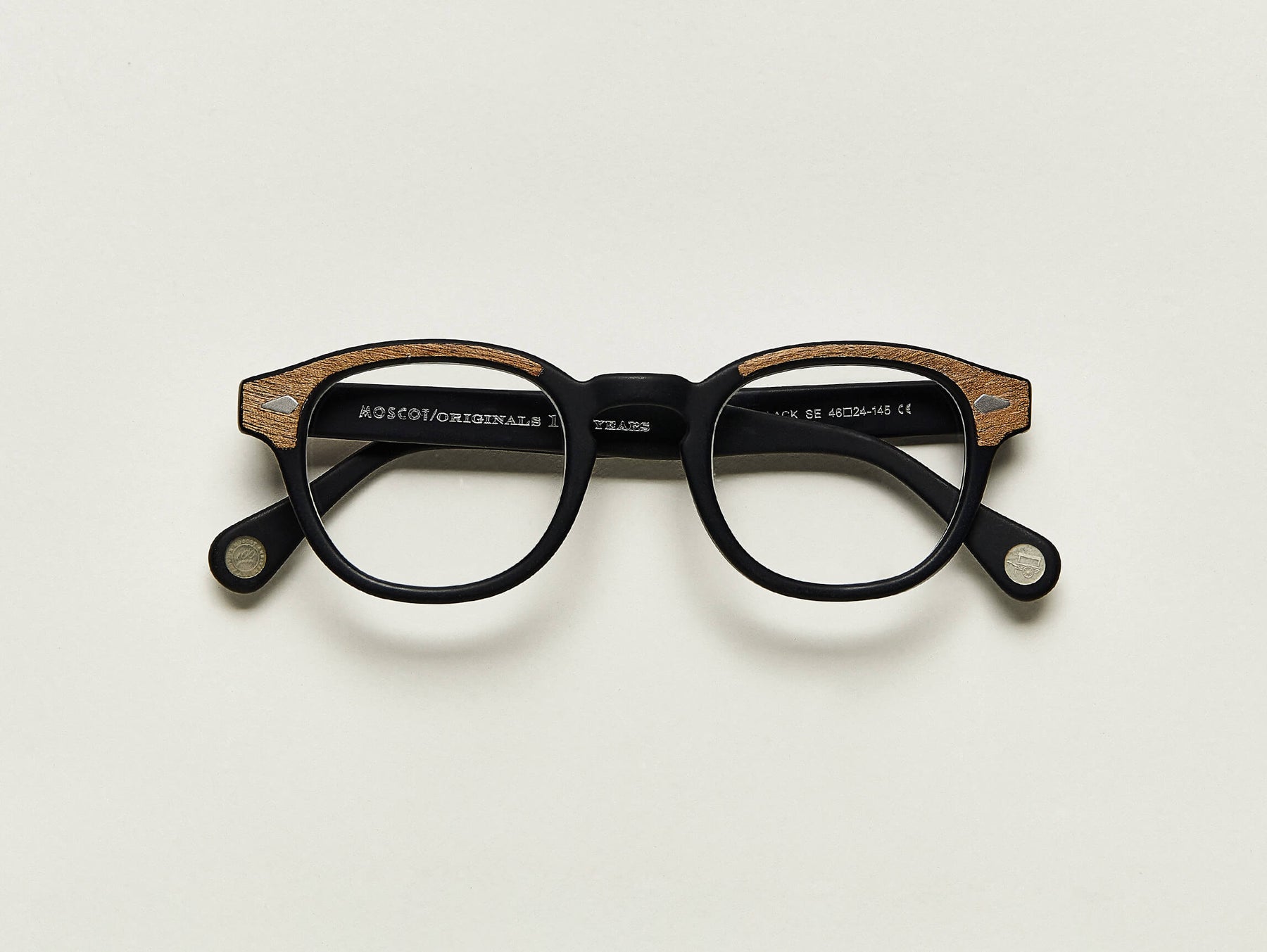 The LEMTOSH in Matte Black/Wood The LEMTOSH in Matte Black/Wood