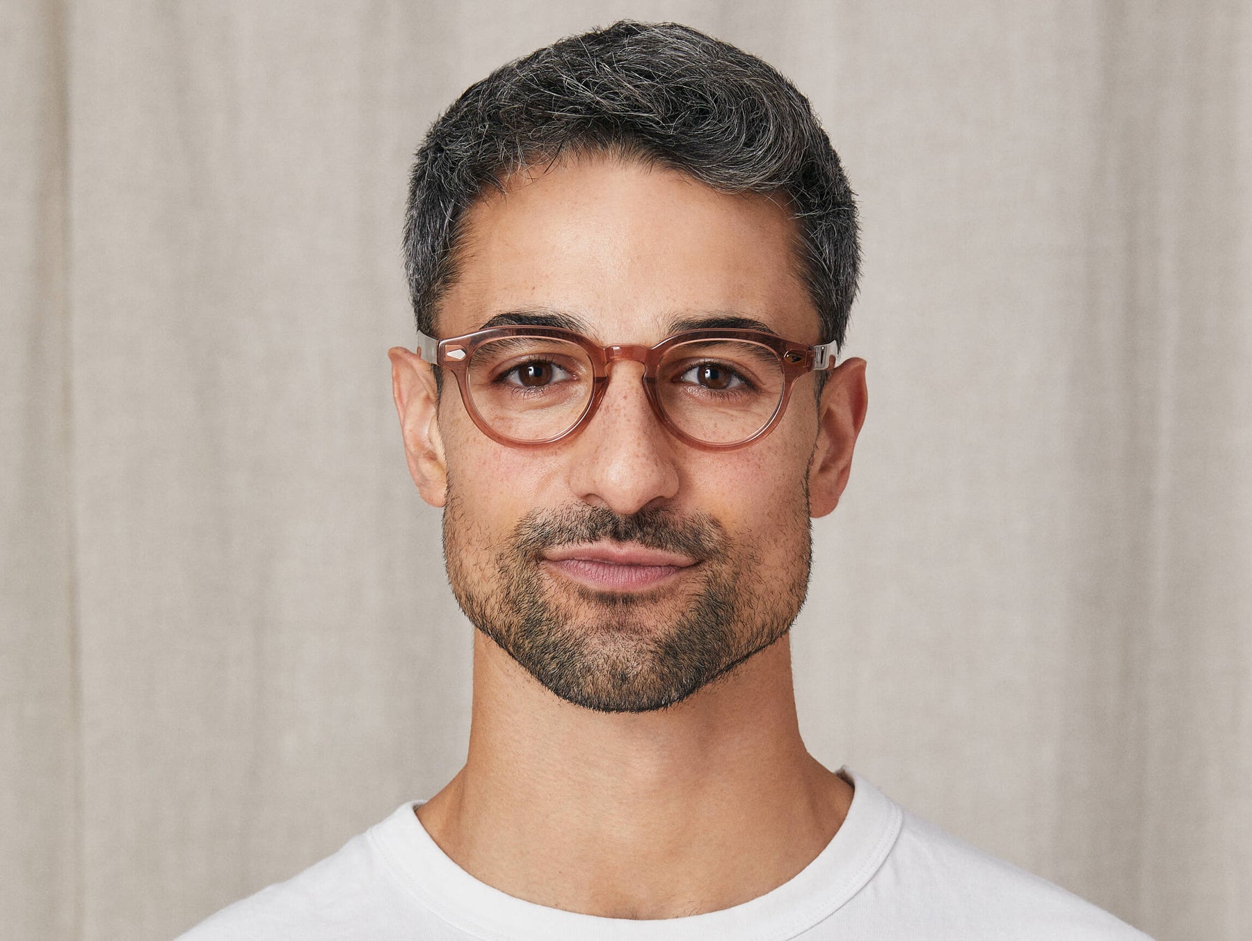 Model is wearing The MAYDELA in size 46 in Vintage Rose Model is wearing The MAYDELA in size 46 in Vintage Rose