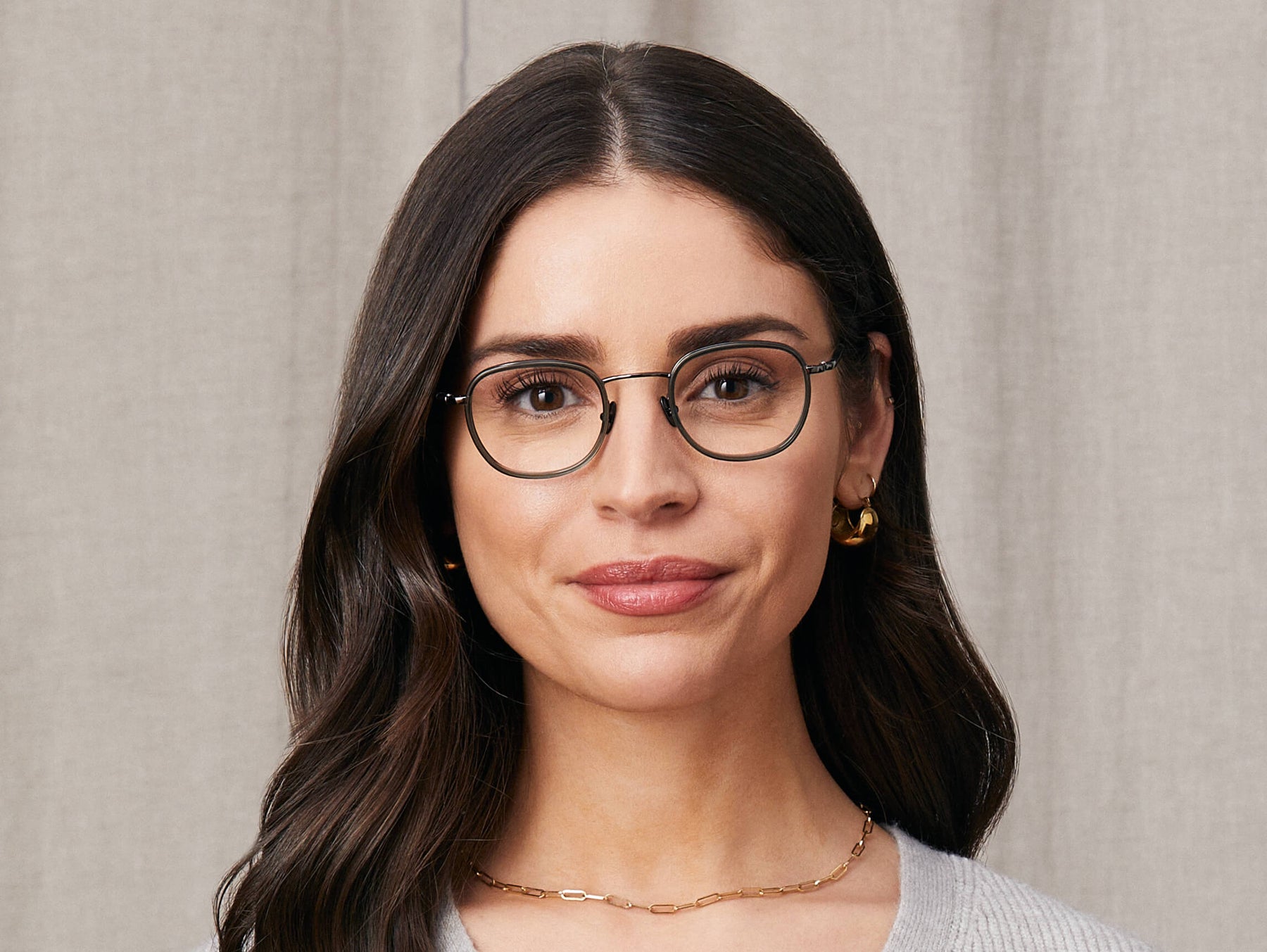 Model is wearing The MOSHA in size 46 in Pine/Pewter Model is wearing The MOSHA in size 46 in Pine/Pewter