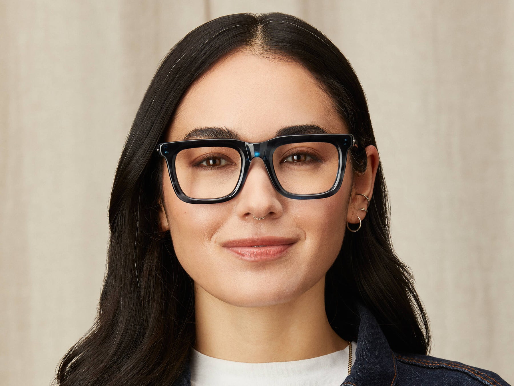 Model is wearing The RIZIK in size 49 in Ink Model is wearing The RIZIK in size 49 in Ink