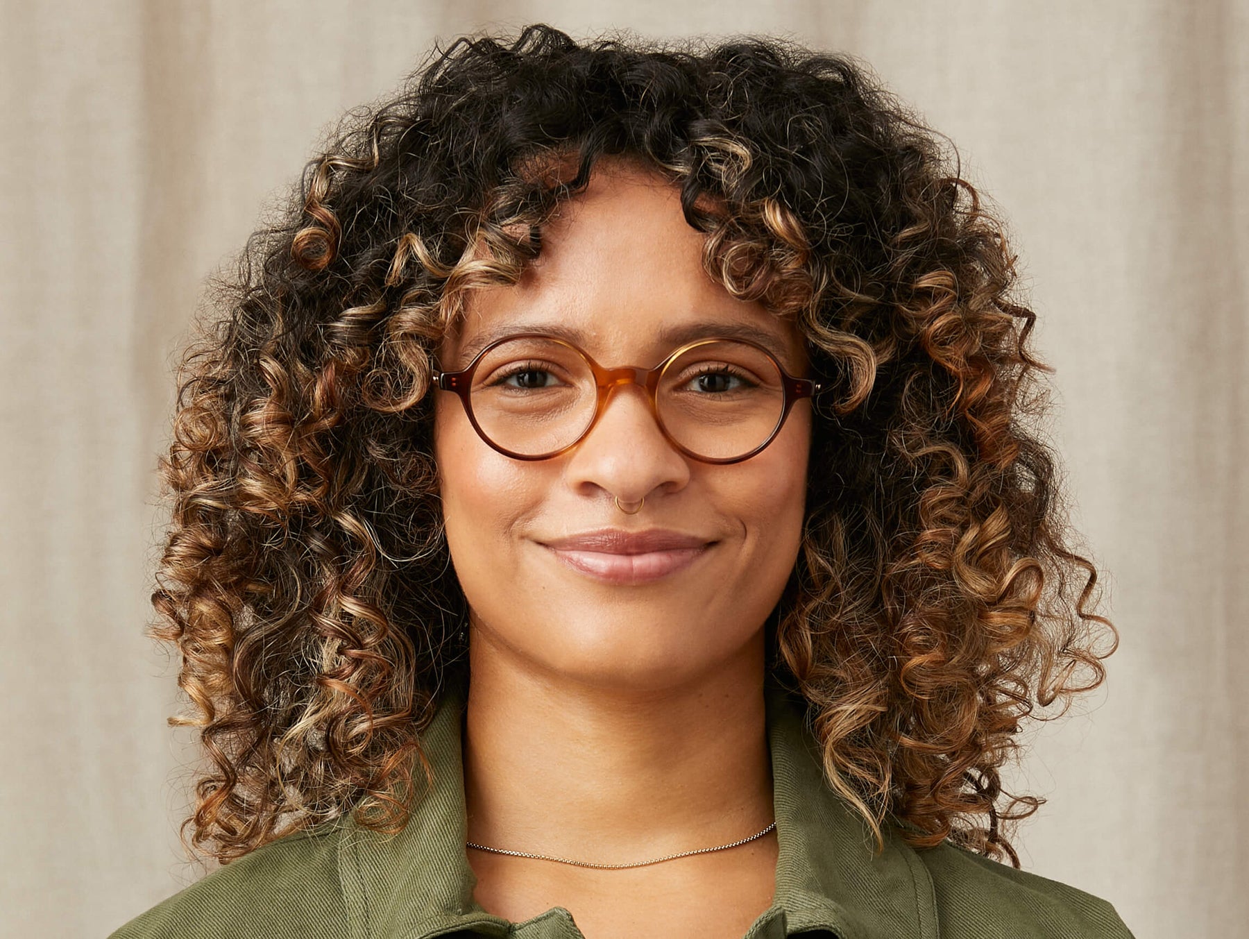 Model is wearing The SCOOCH in size 46 in Tobacco Model is wearing The SCOOCH in size 46 in Tobacco