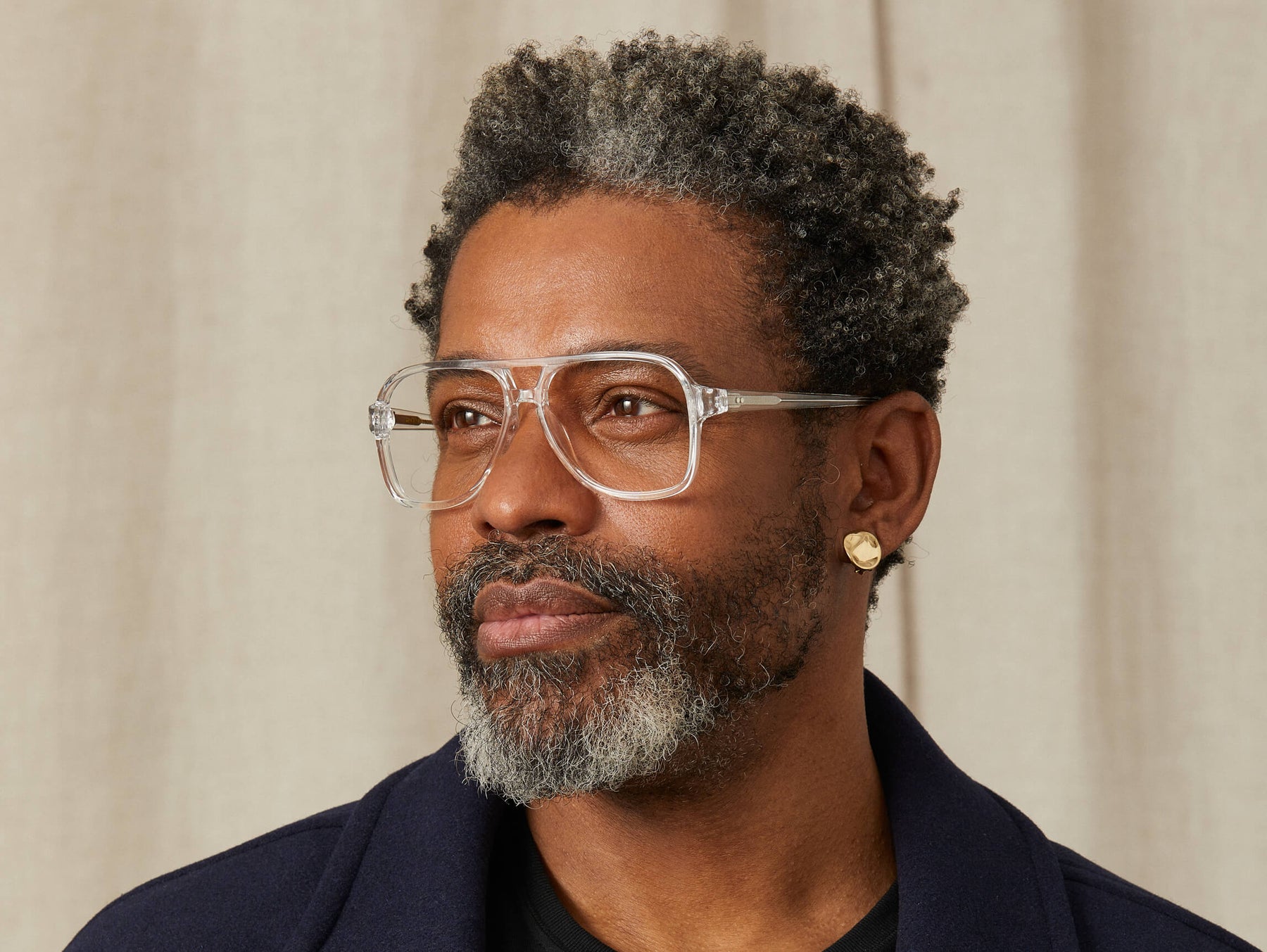 Model is wearing The SHEISTER in size 57 in Crystal Model is wearing The SHEISTER in size 57 in Crystal