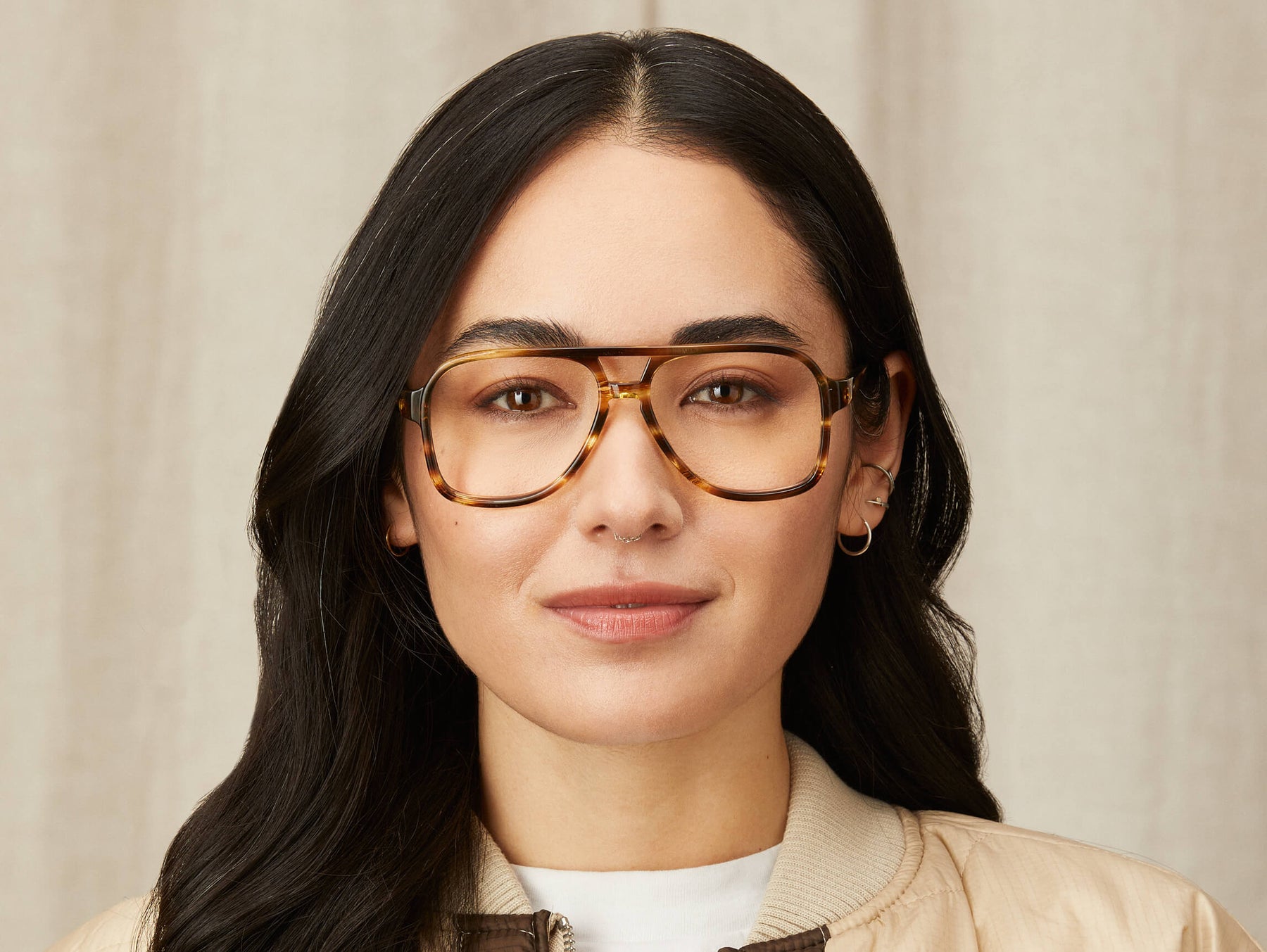 Model is wearing The SHEISTER in size 54 in Bamboo Model is wearing The SHEISTER in size 54 in Bamboo