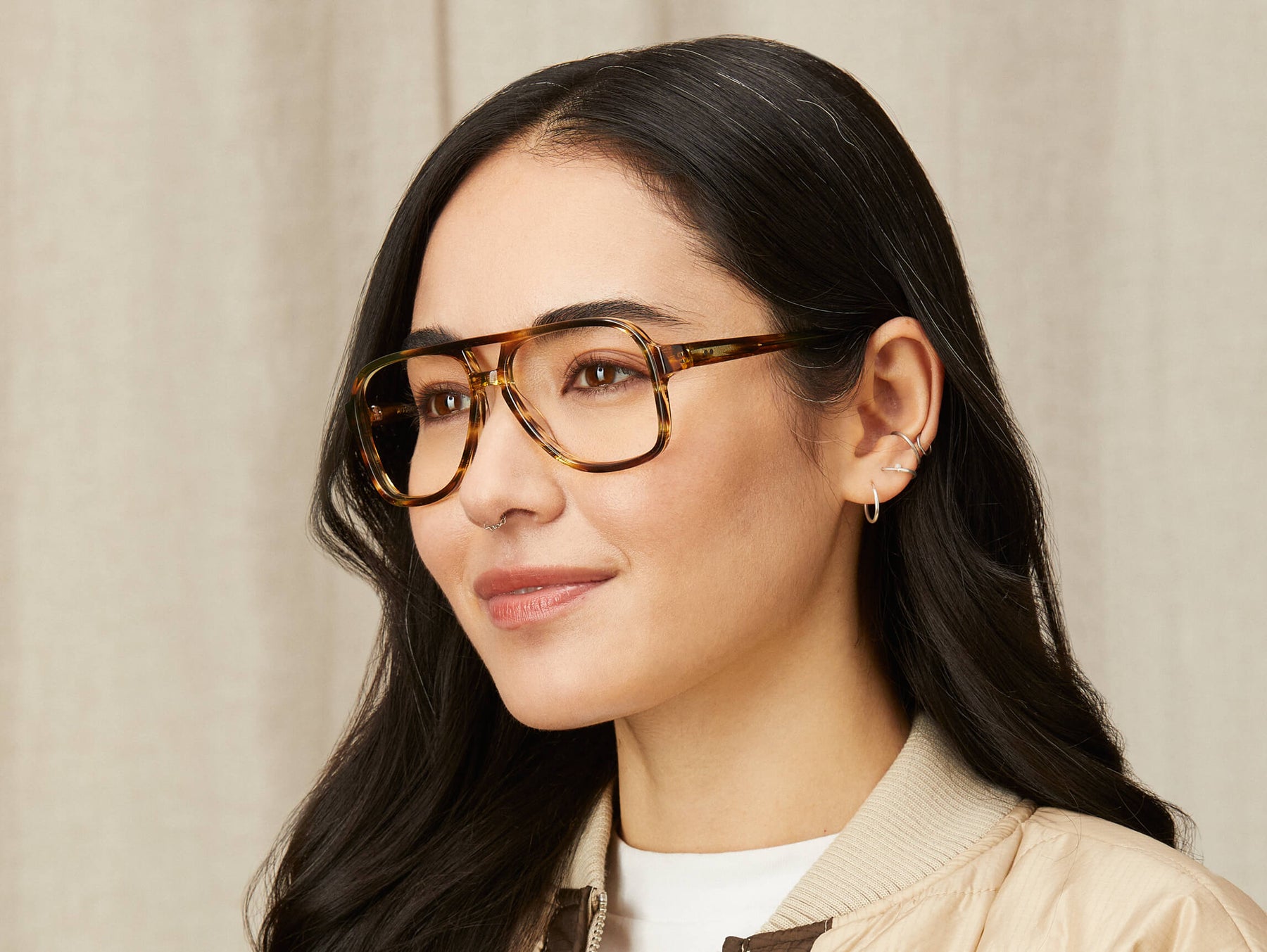 Model is wearing The SHEISTER in size 54 in Bamboo Model is wearing The SHEISTER in size 54 in Bamboo