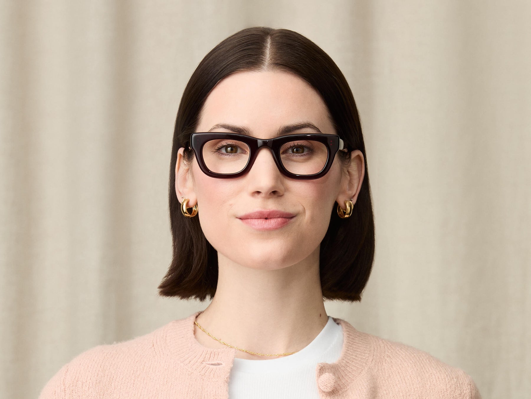 Model is wearing The SPILKES in size 45 in Burgundy Model is wearing The SPILKES in size 45 in Burgundy