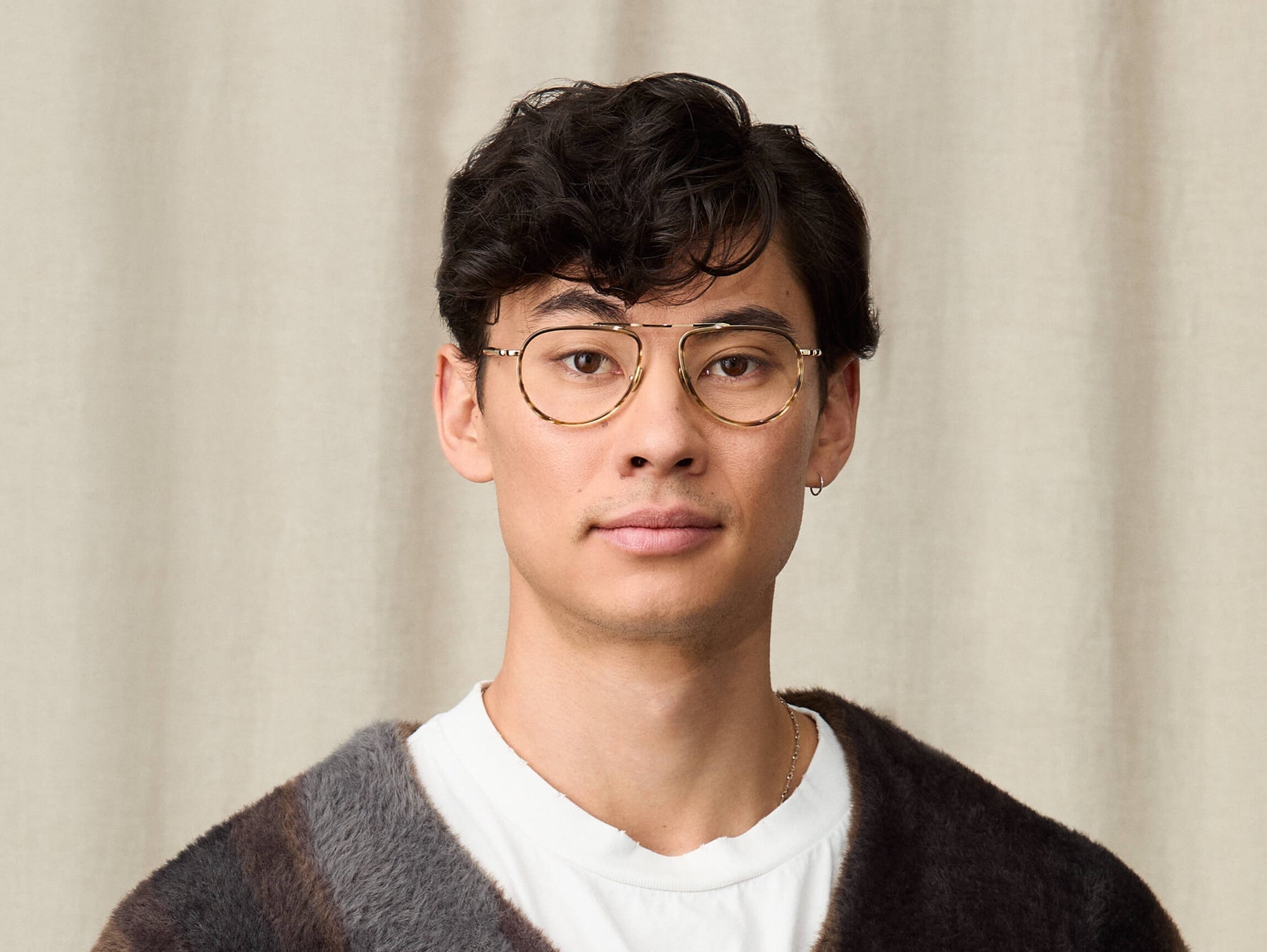 Model is wearing The TRAIF in size 52 in Bamboo Model is wearing The TRAIF in size 52 in Bamboo