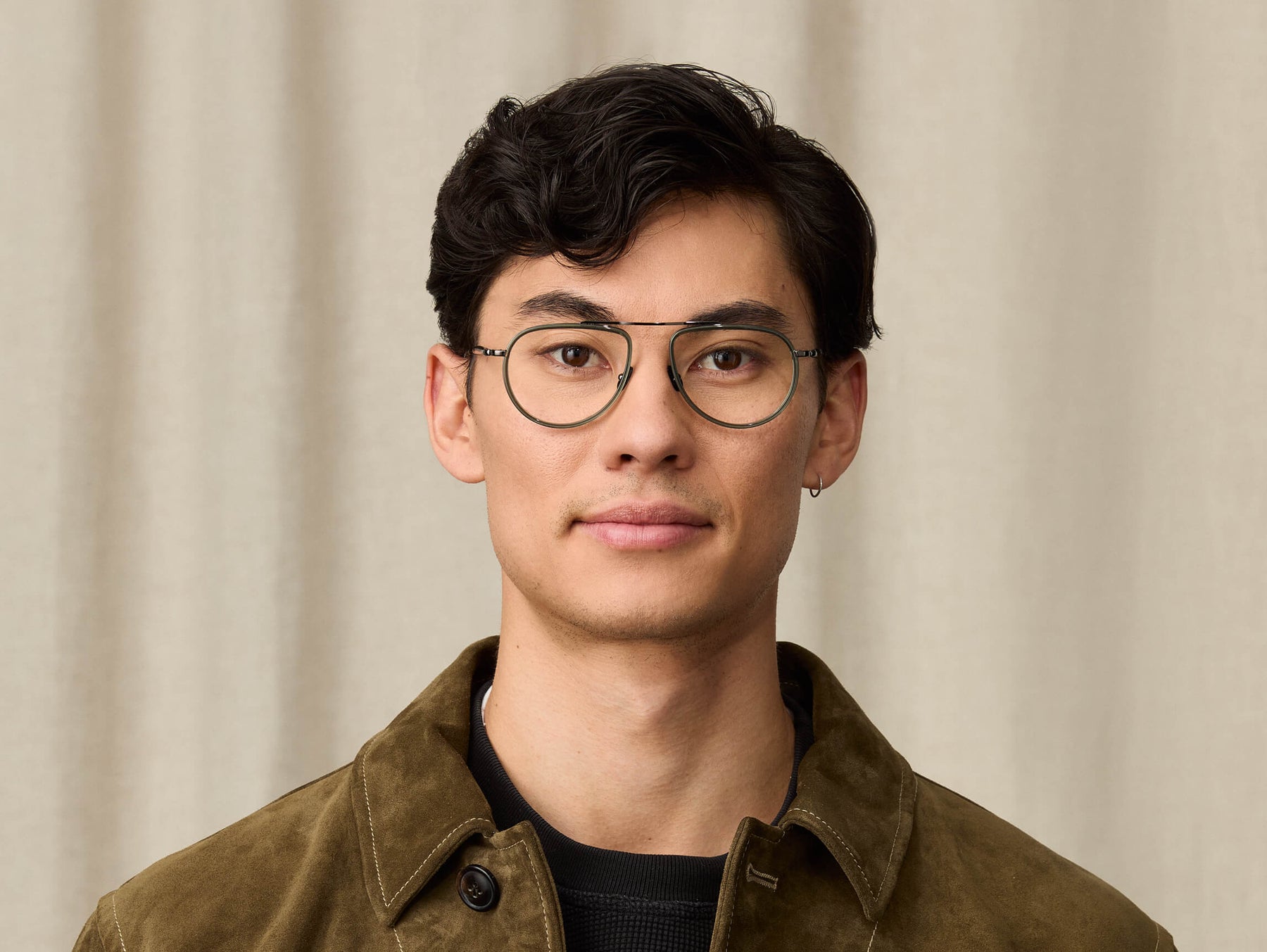 Model is wearing The TRAIF in size 52 in Pine Model is wearing The TRAIF in size 52 in Pine