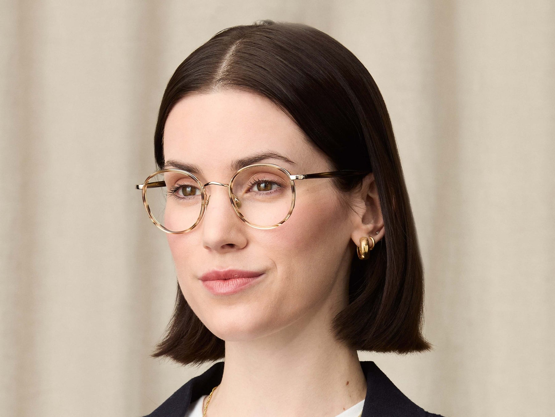 Model is wearing The ZEV in size 49 in Bamboo Model is wearing The ZEV in size 49 in Bamboo