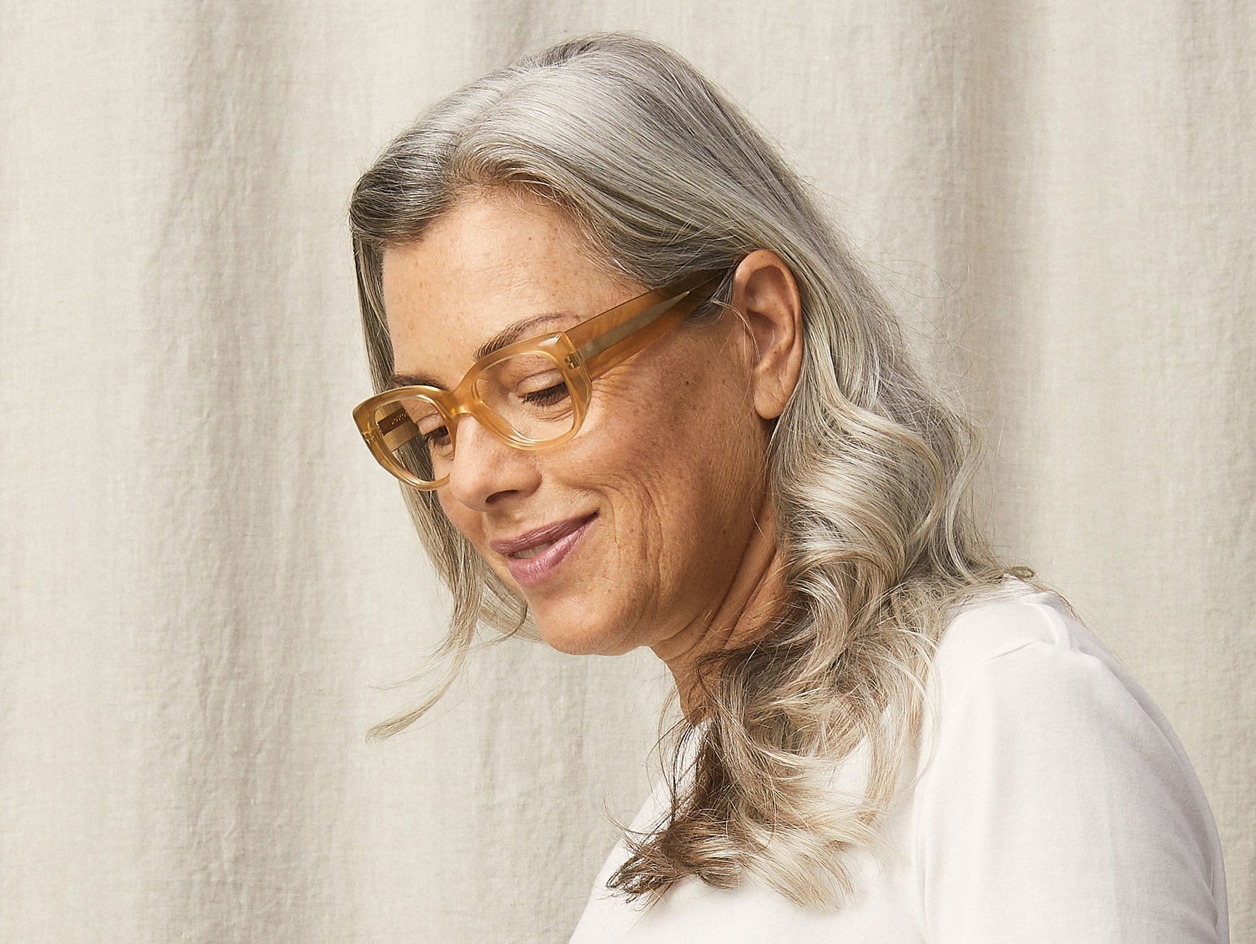 Model is wearing The ARBITA in size 47 in Champagne Model is wearing The ARBITA in size 47 in Champagne