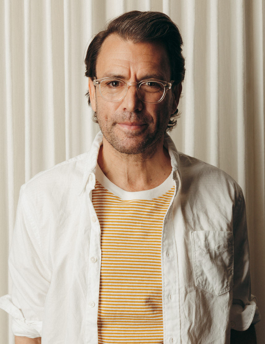 Model is wearing The LEMTOSH-TT-SE in size 46 in Crystal/Gold Model is wearing The LEMTOSH-TT-SE in size 46 in Crystal/Gold