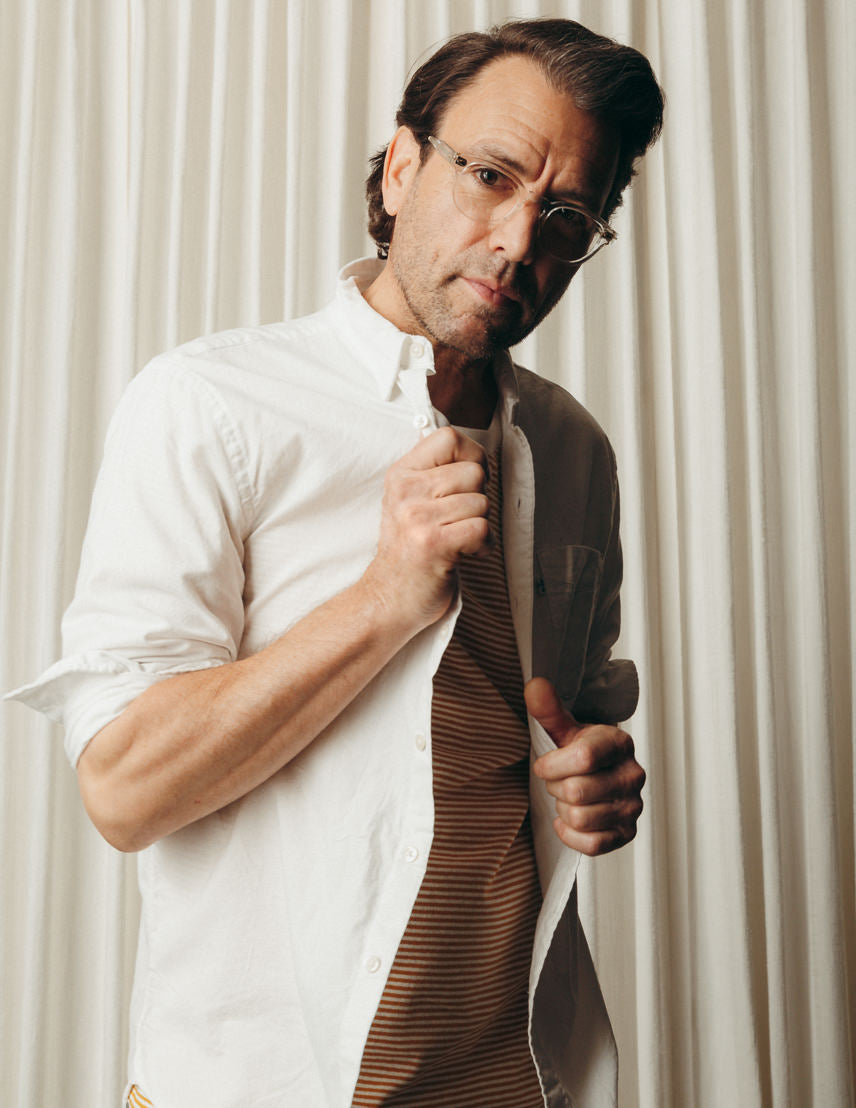 Model is wearing The LEMTOSH-TT-SE in size 46 in Crystal/Gold Model is wearing The LEMTOSH-TT-SE in size 46 in Crystal/Gold