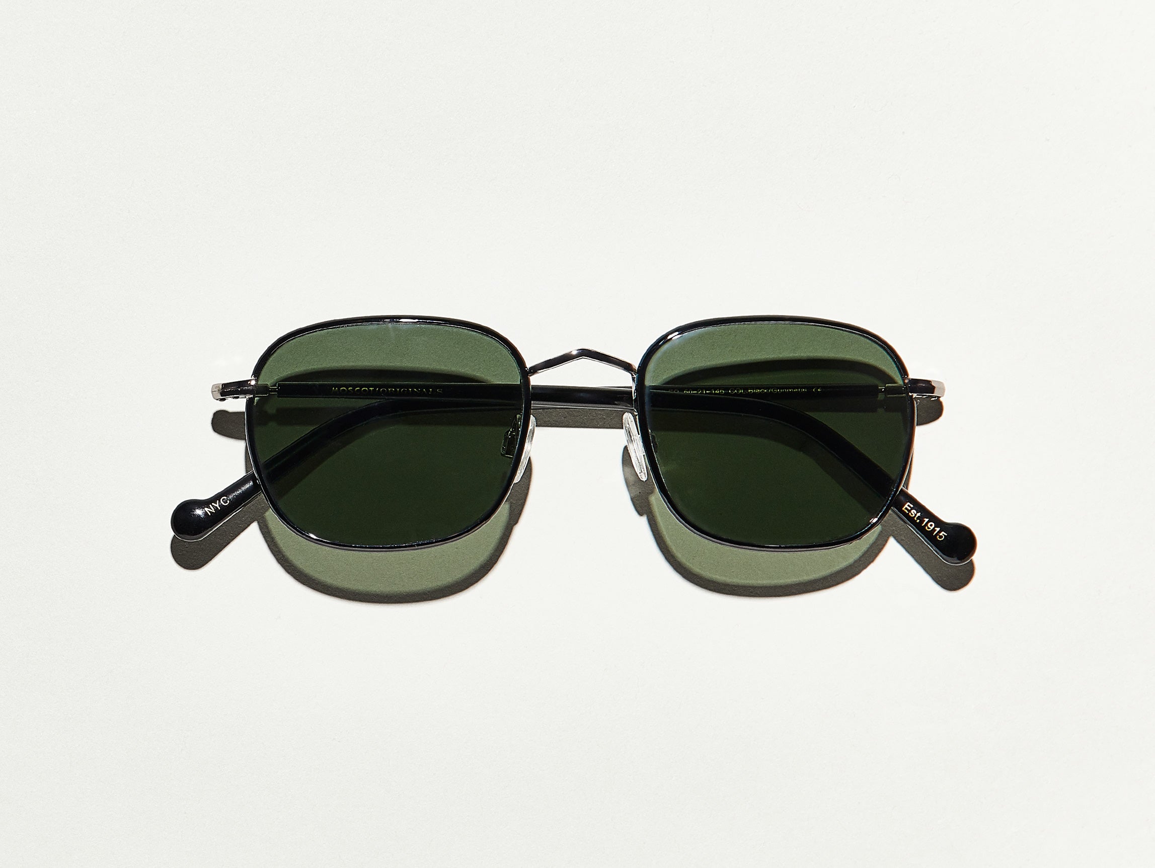 The SCHLEP SUN in Black/Gunmetal with G-15 Glass Lenses