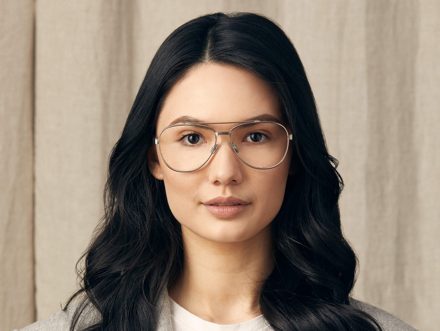 Model is wearing The SHAV in size 62 in Silver Model is wearing The SHAV in size 62 in Silver