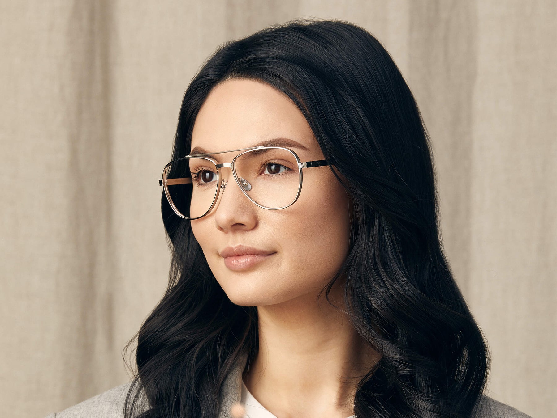 Model is wearing The SHAV in size 62 in Silver Model is wearing The SHAV in size 62 in Silver