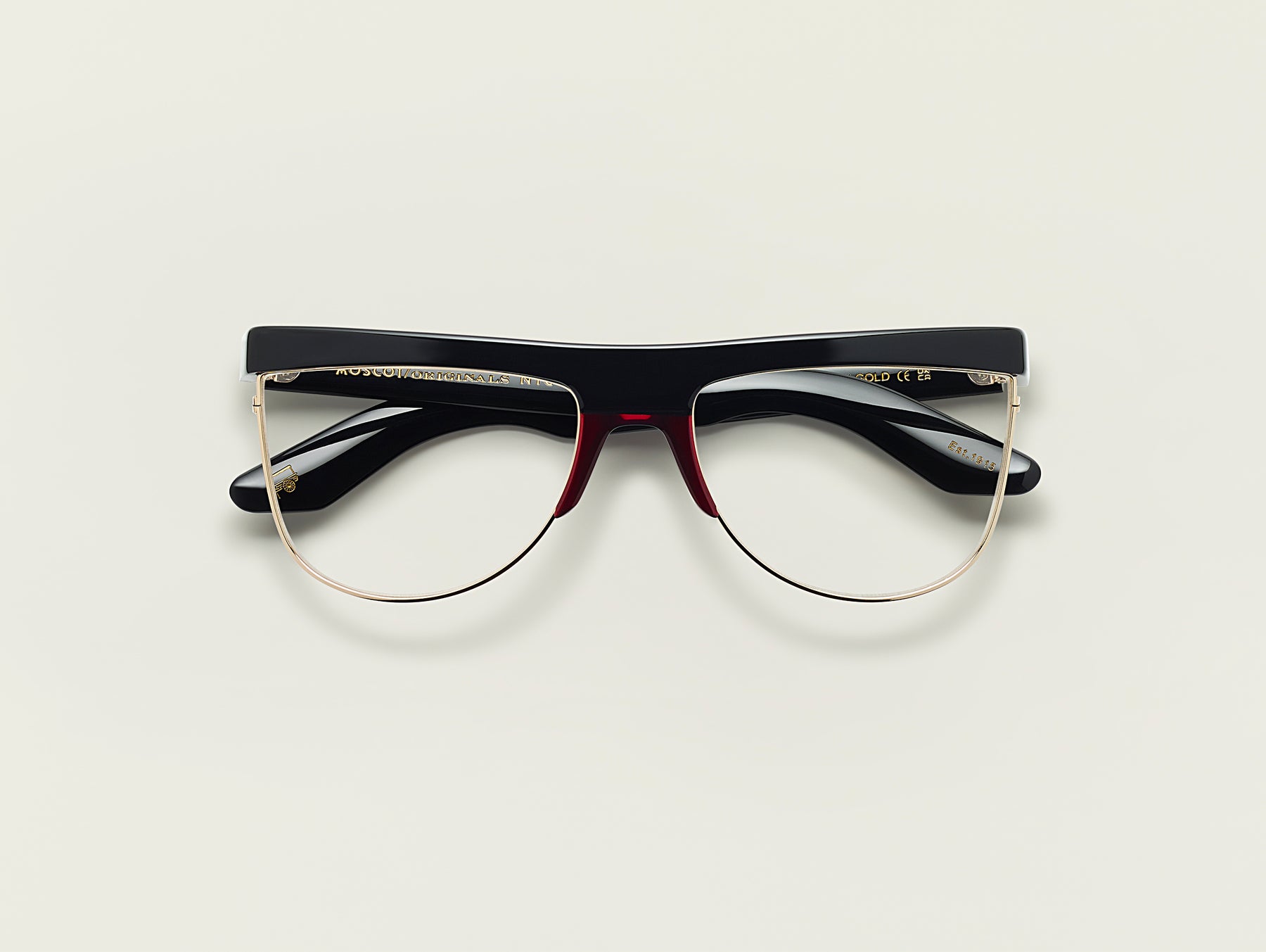 The SHONDA in Black/Burgundy The SHONDA in Black/Burgundy