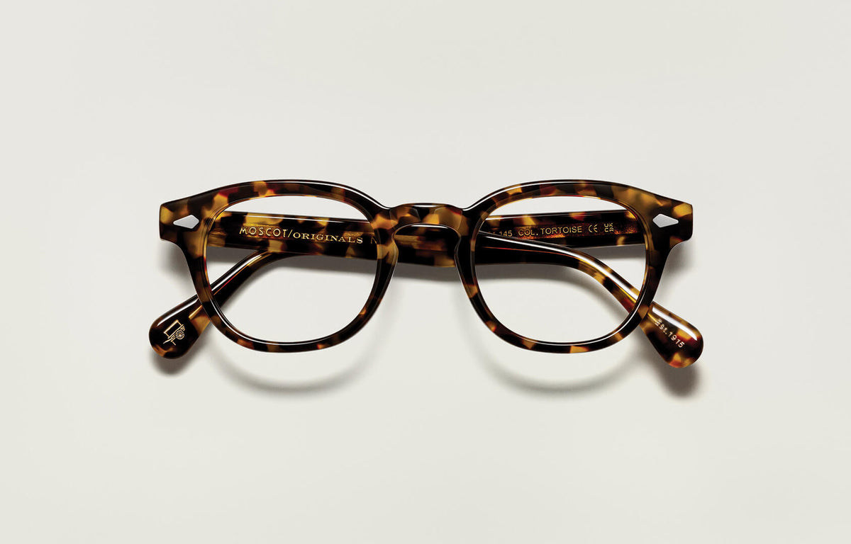 HOW SHOULD GLASSES FIT? A MOSCOT GUIDE TO FINDING YOUR FIT
