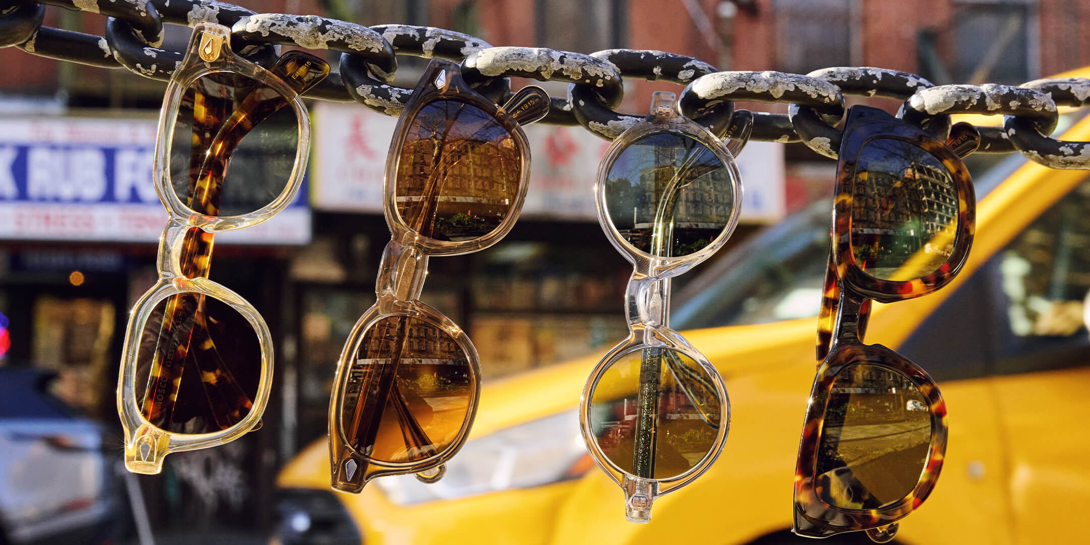 SUNGLASSES FOR SQUARE FACES