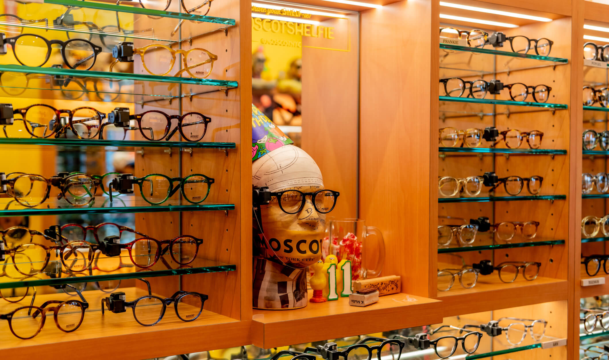 The MOSCOT Chicago Shop interior 6