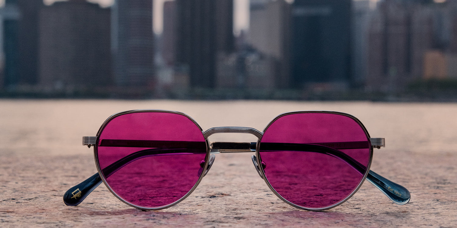 Sunglasses with nosepads