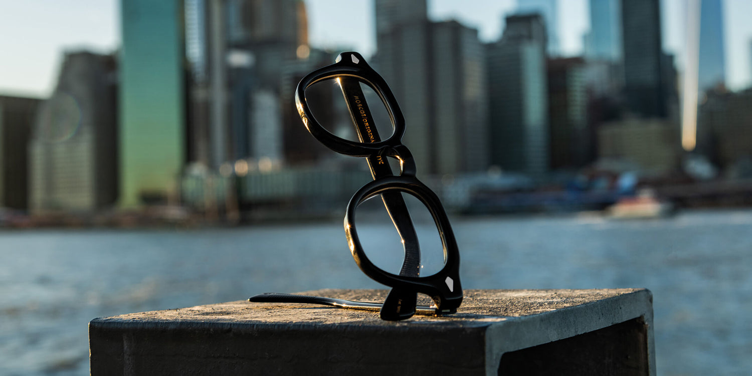 Eyeglasses for wide faces