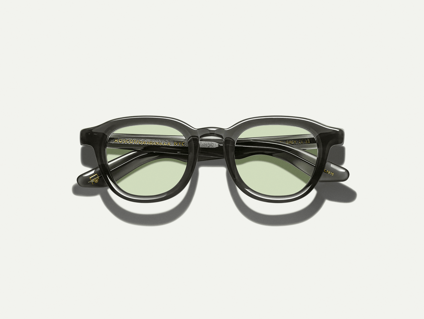 #color_grey | The DAHVEN in Grey with GREEN+ Tint