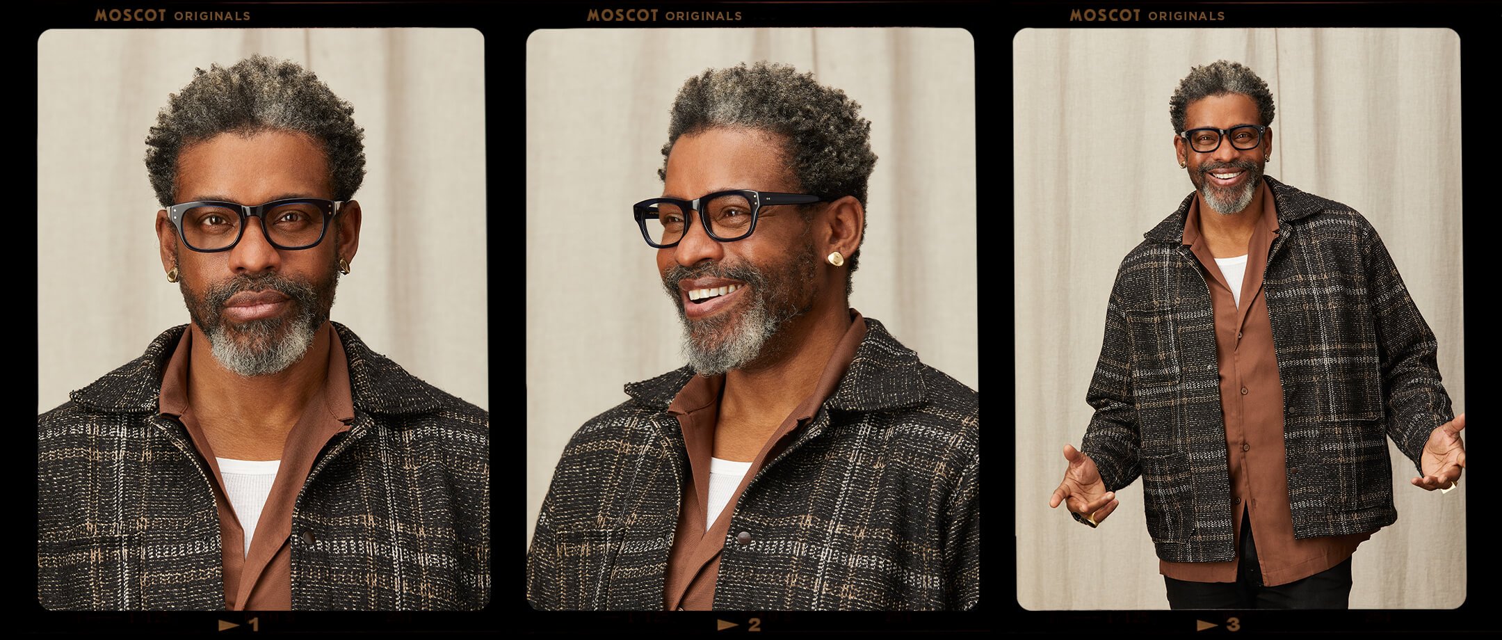 Model is wearing The NEBB in size 51 in Navy