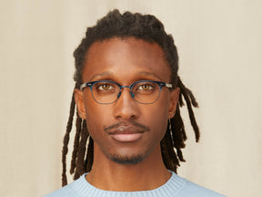 Model is wearing The AYGEN in size 48 in Navy