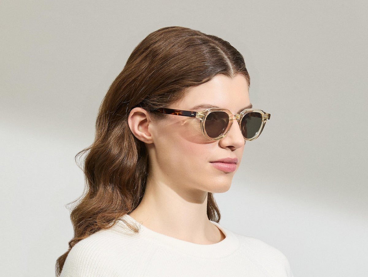 Model is wearing The BAITSIM SUN in size 48 in Flesh/Havana with G-15 Tinted Lenses