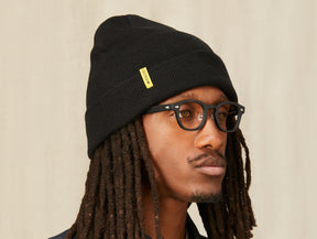 Model is wearing The BEANIE in Black