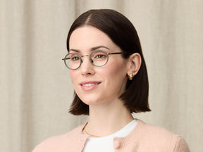 Model is wearing The COSNIC in size 44 in Pine