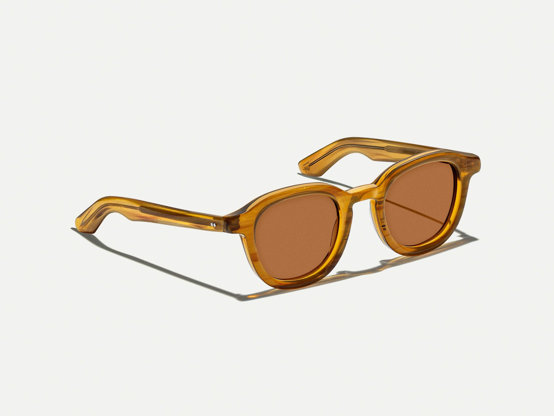 The DAHVEN in Blonde with AMBER+ Tint