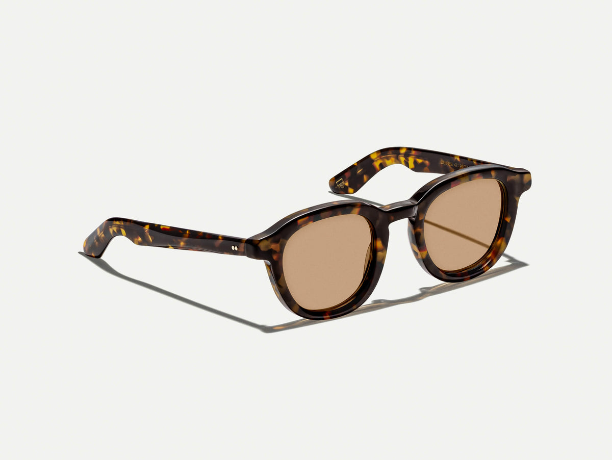 Der DAHVEN in Tortoise mit AMBER+ Tönung
