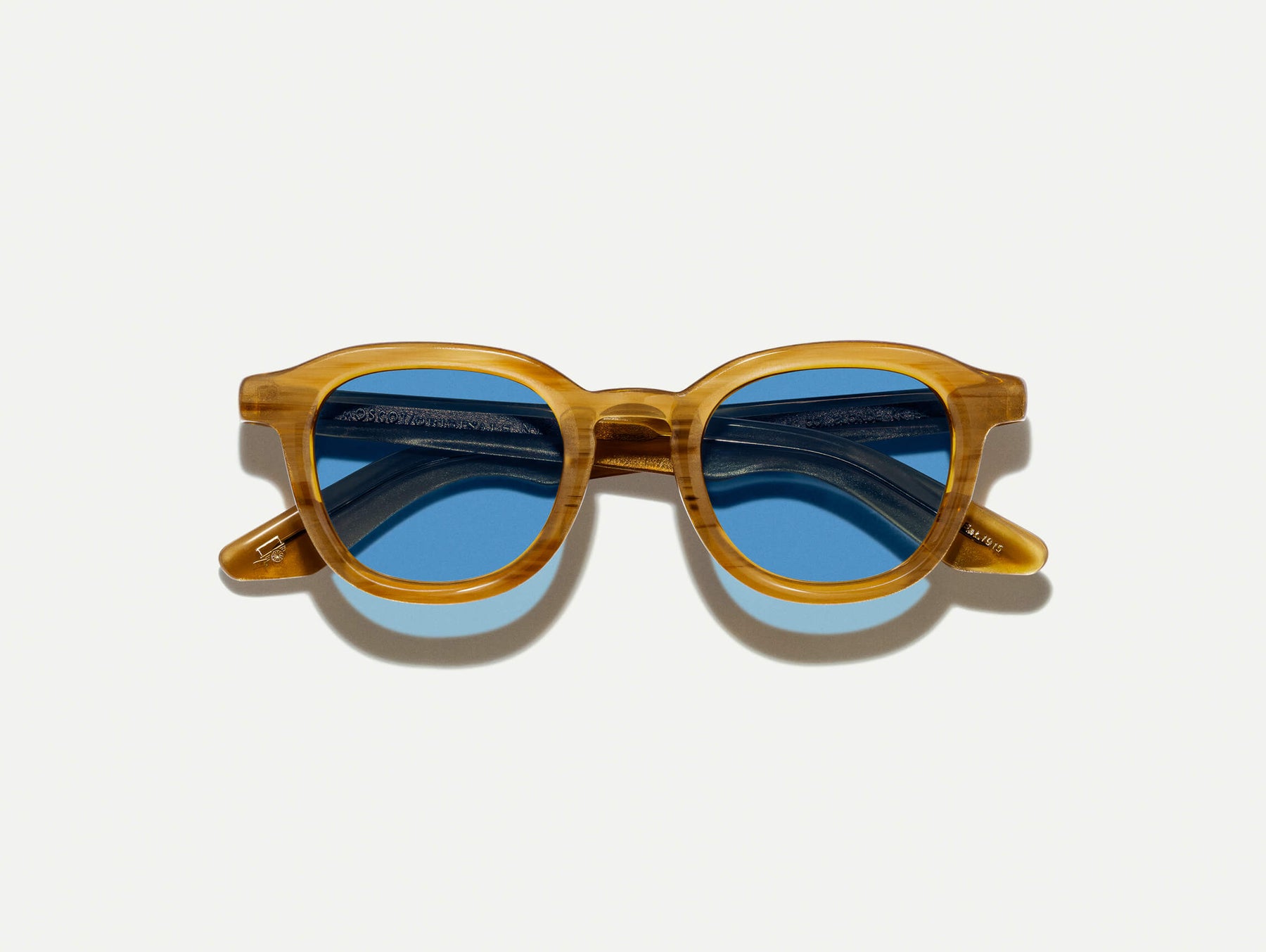 The DAHVEN in Blonde with BLUE+ Tint