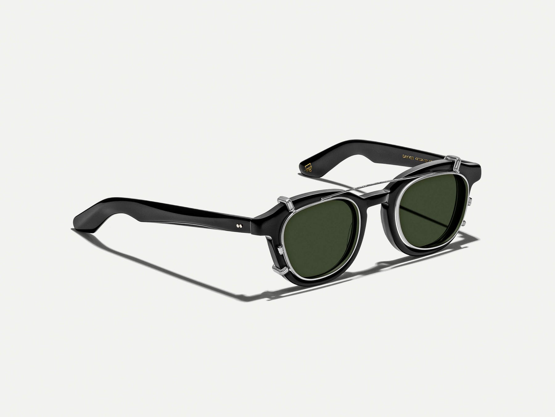 The DAHVEN CLIP in Silver with G-15 Lenses