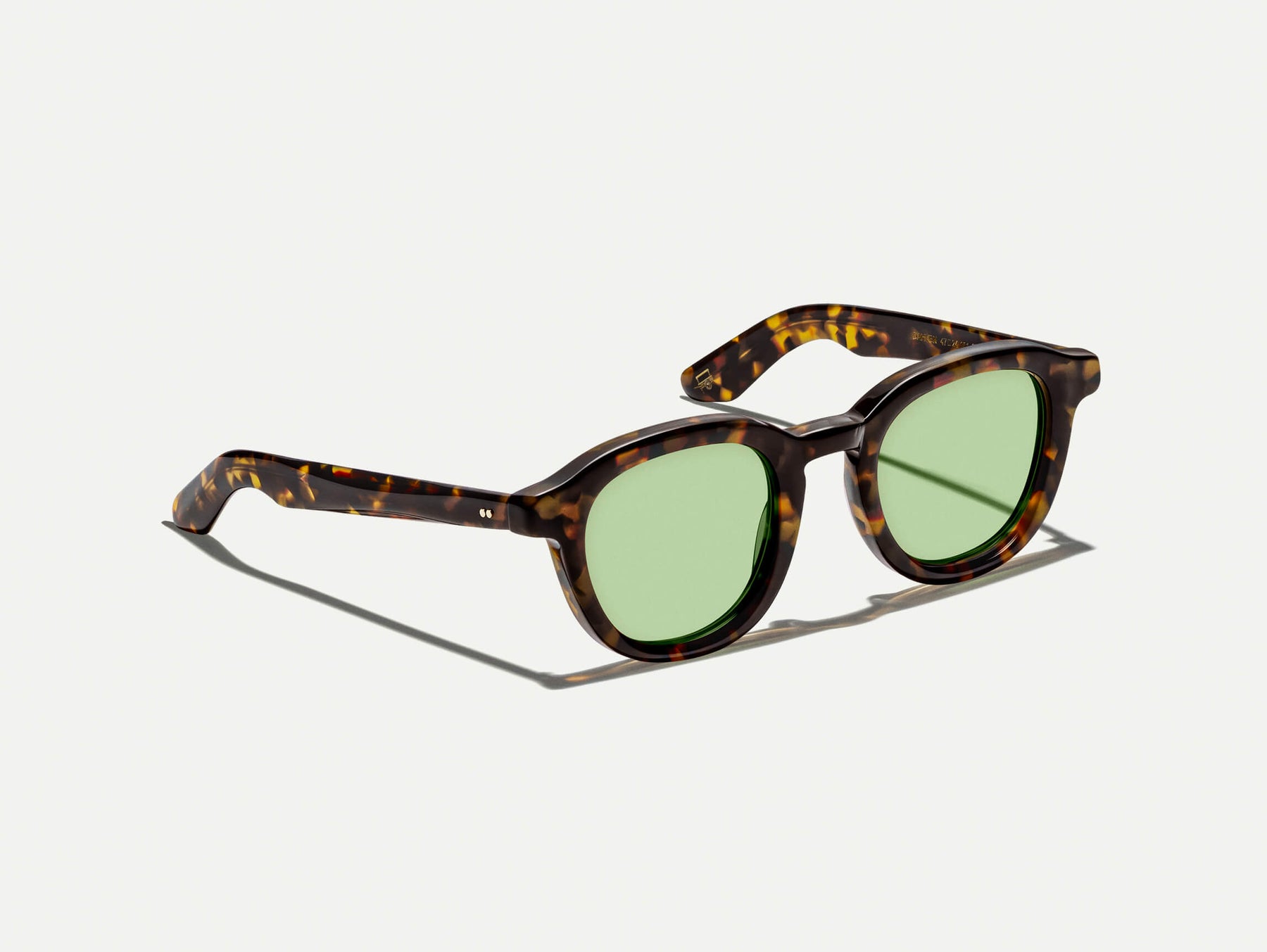 The DAHVEN in Tortoise with GREEN+ Tint
