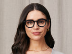 Model is wearing The DAHVEN in size 47 in Navy