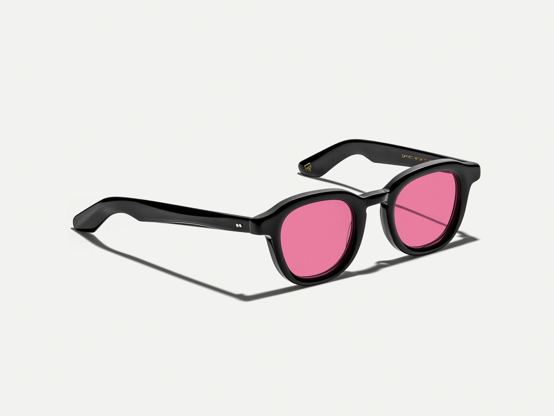 The DAHVEN in Black with ROSE+ Tint