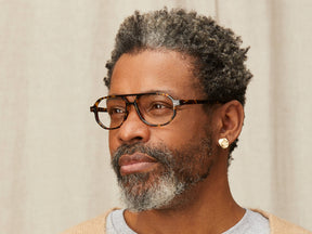 Model is wearing The GAZEEKTAL in size 55 in Tortoise