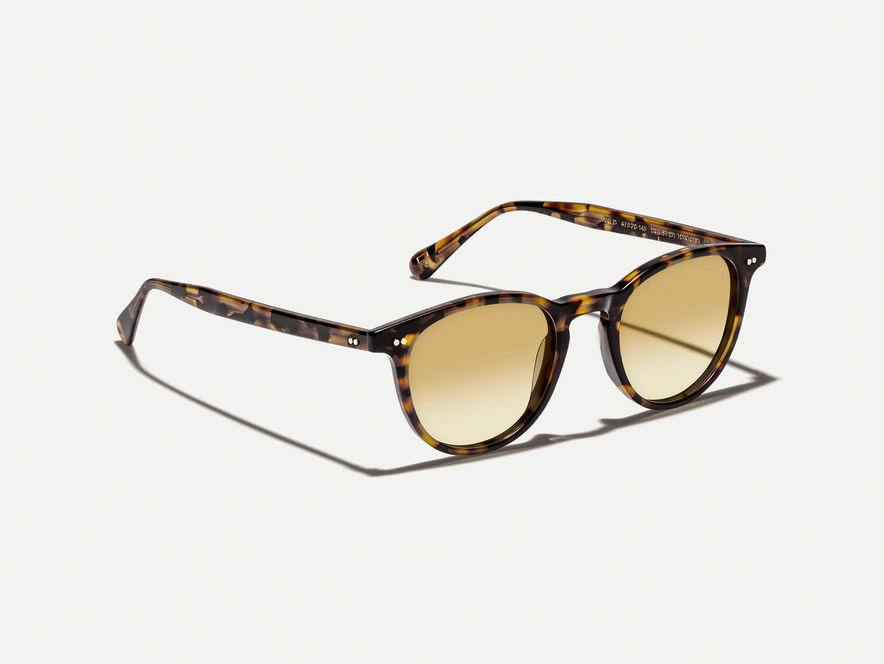 The JARED SUN in Spot Tortoise with Chestnut Fade Tinted Lenses