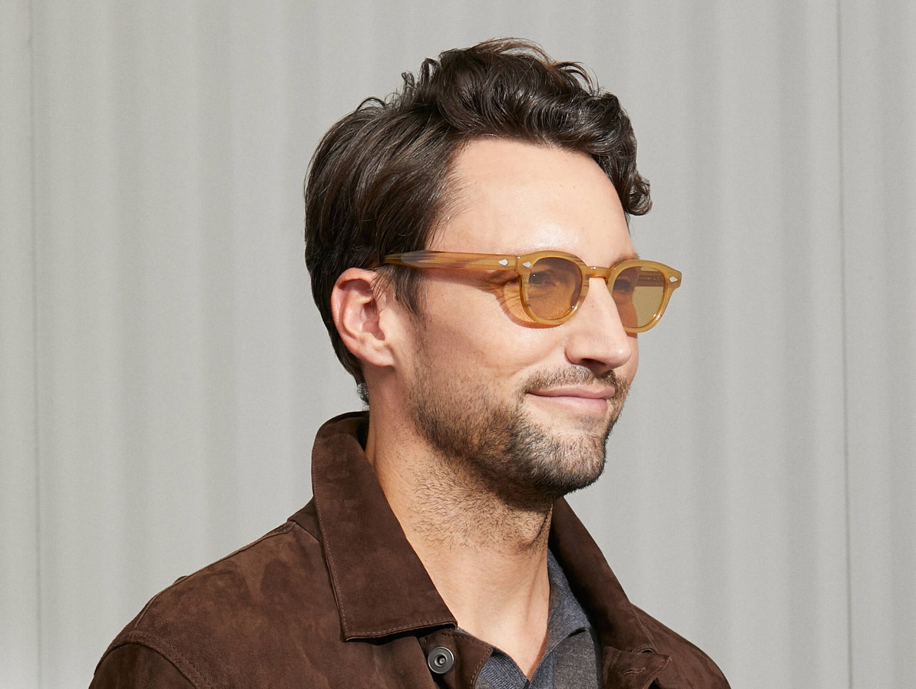 Model is wearing The LEMTOSH in Blonde size 46 with AMBER+ Tinted Lenses